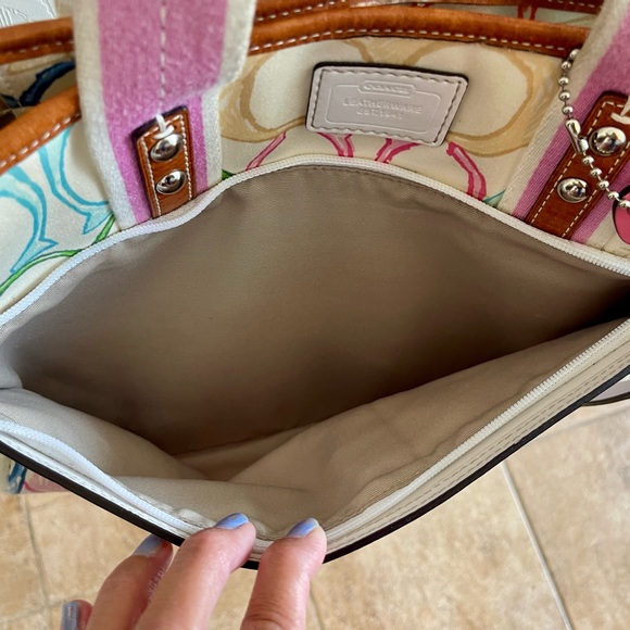 Coach Bag - Picture 7 of 10
